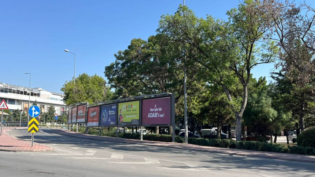 Gizemli reklam Konya’yı ikiye böldü 1